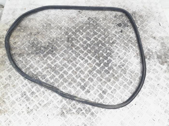 Joint caoutchouc portière 4portes arrière droite d'un Volk, Volkswagen, -, 3 mois de garantie, Utilisé