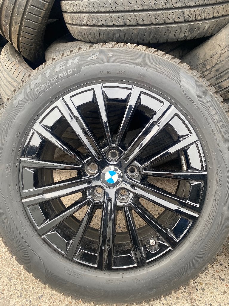 Winterset BMW X1 iX1 X2 iX2 iX2 u10 u11 oem velgen + banden, Ophalen, 17 inch, Banden en Velgen