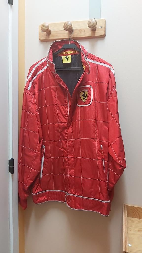 Ferrari-jack, Ophalen, Zo goed als nieuw, Rood