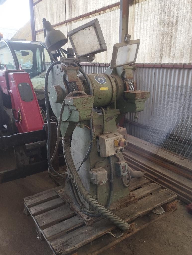 Meule d'atelier industriel, Enlèvement, Utilisé, 1000 watts ou plus, Autres types