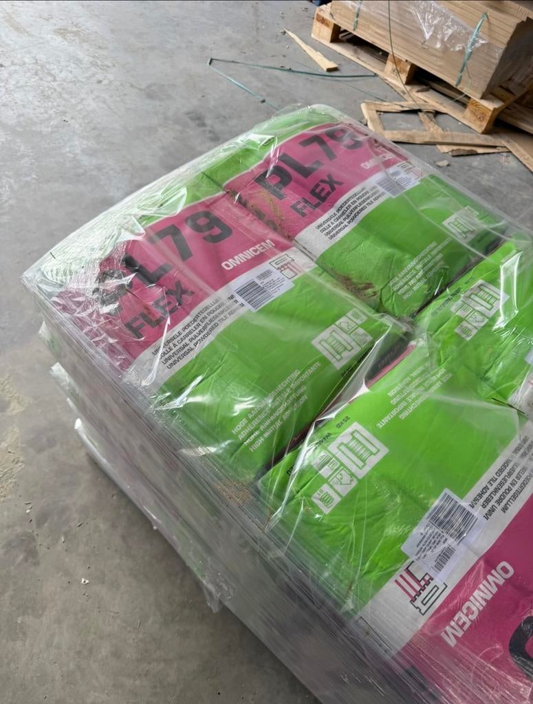 Omnicol PL79 tegellijm S1 flex, Doe-het-zelf en Bouw, Ophalen, Zo goed als nieuw