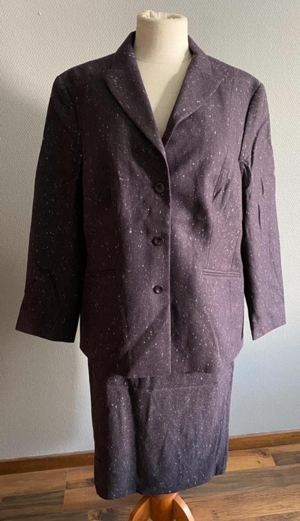 Paars co-ord setje Jobis maat 44, Kleding | Dames, Jasjes, Kostuums en Pakken, Zo goed als nieuw, Kostuum of Pak, Maat 42/44 (L)