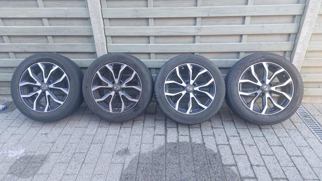 Jantes Nissan Qashqai avec pneus d'hiver, Enlèvement, Utilisé