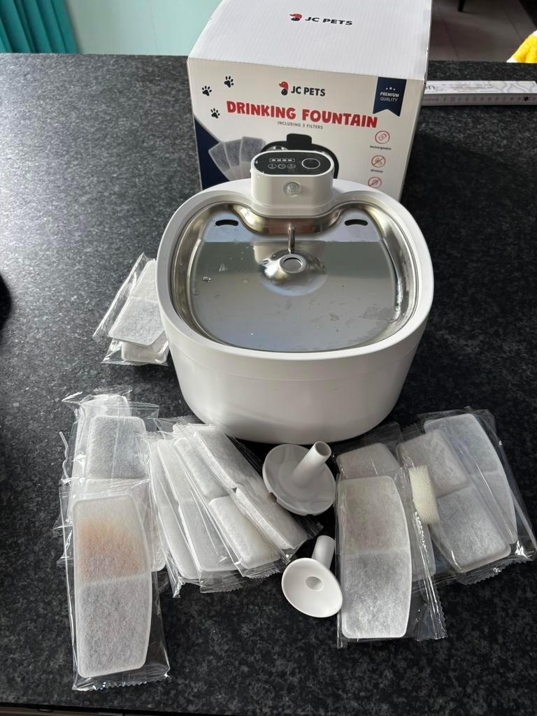 Draadloze drinkfontein voor katten en kleine honden, Ophalen, Nieuw