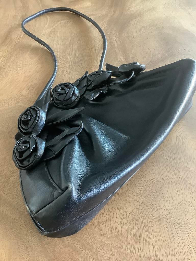 Zwarte lederen handtas, Handtassen en Accessoires, Tassen | Damestassen, Ophalen, Gebruikt, Handtas