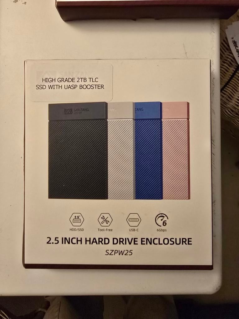 2TB CRUCIAL TLC SSD MET USB BEHUIZING EN UASP BOOSTER, Computers en Software, 2TB, SSD, Ophalen of Verzenden, USB