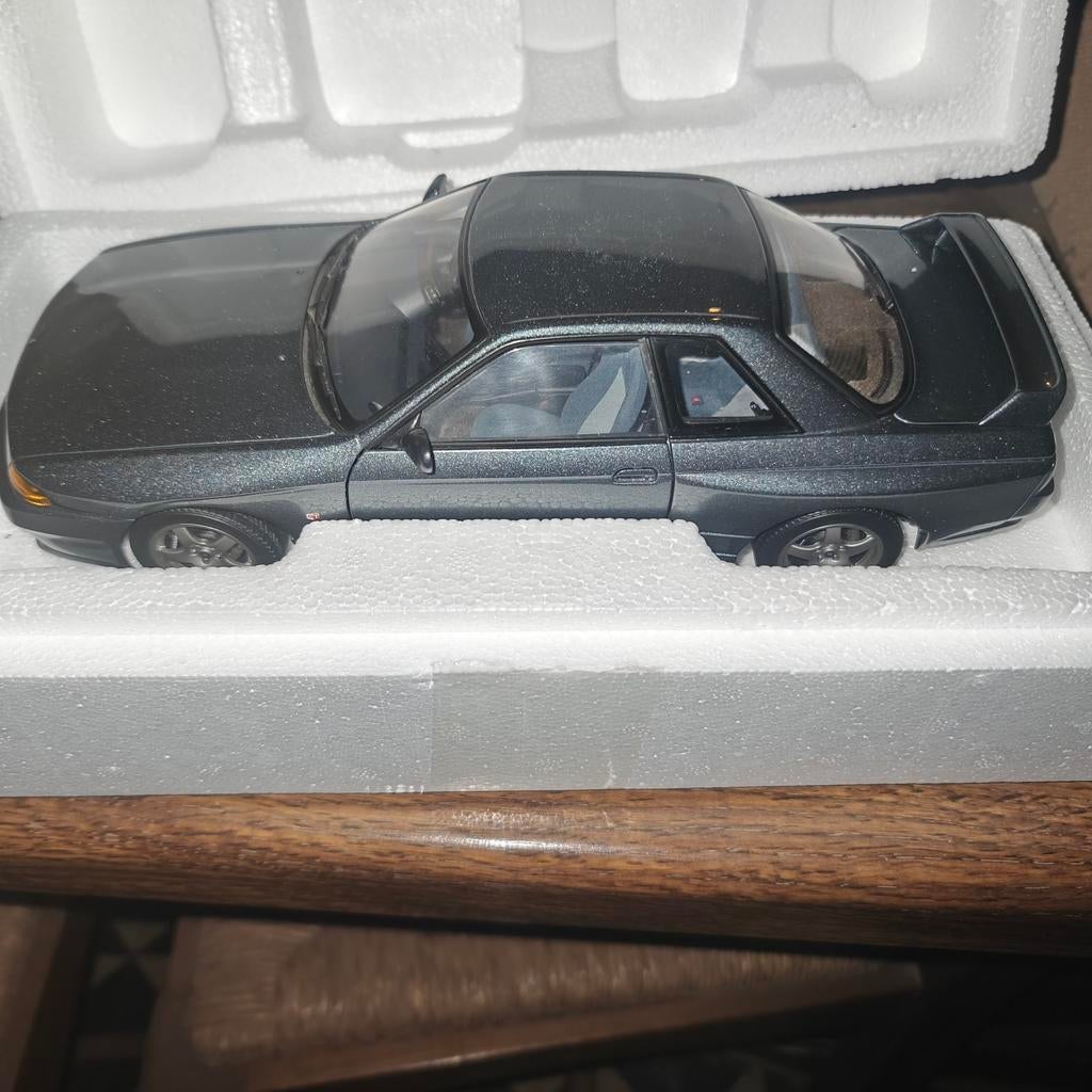Nissan skyline GT-R R32 autoart, Ophalen of Verzenden, Zo goed als nieuw, Autoart
