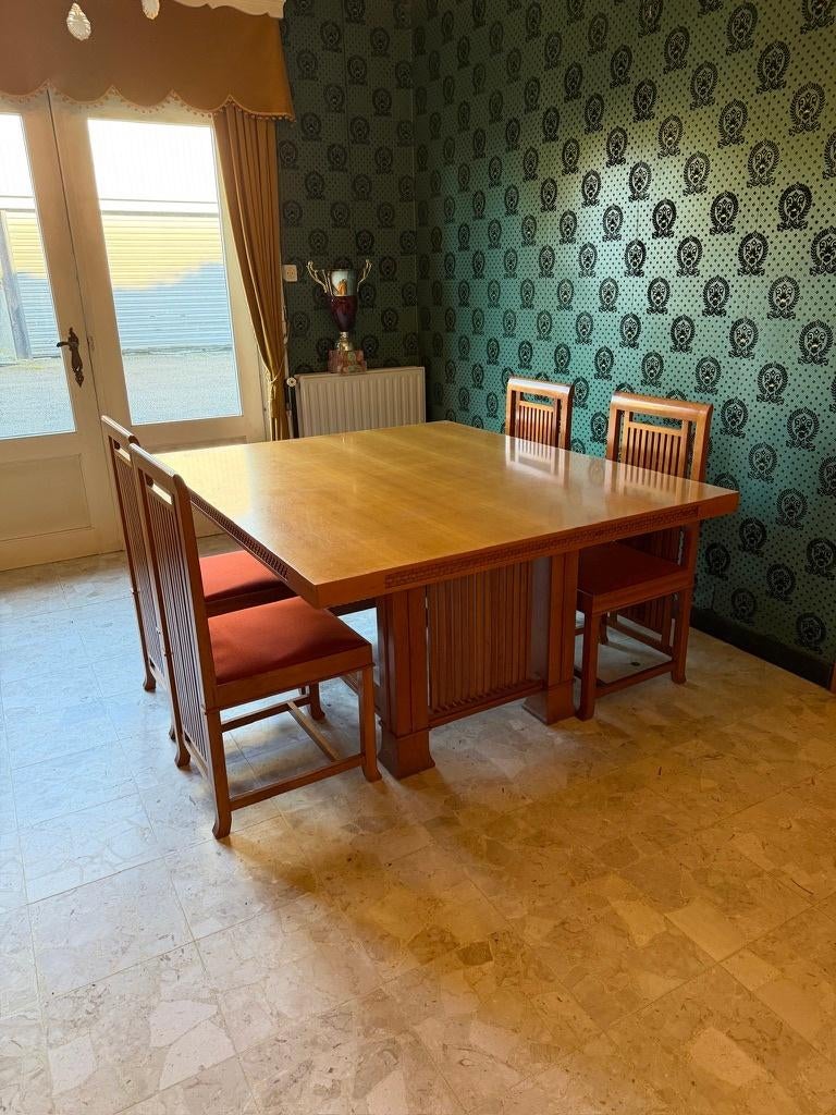‘Husser’ tafel van Frank Lloyd Wright, Cassina, Ophalen