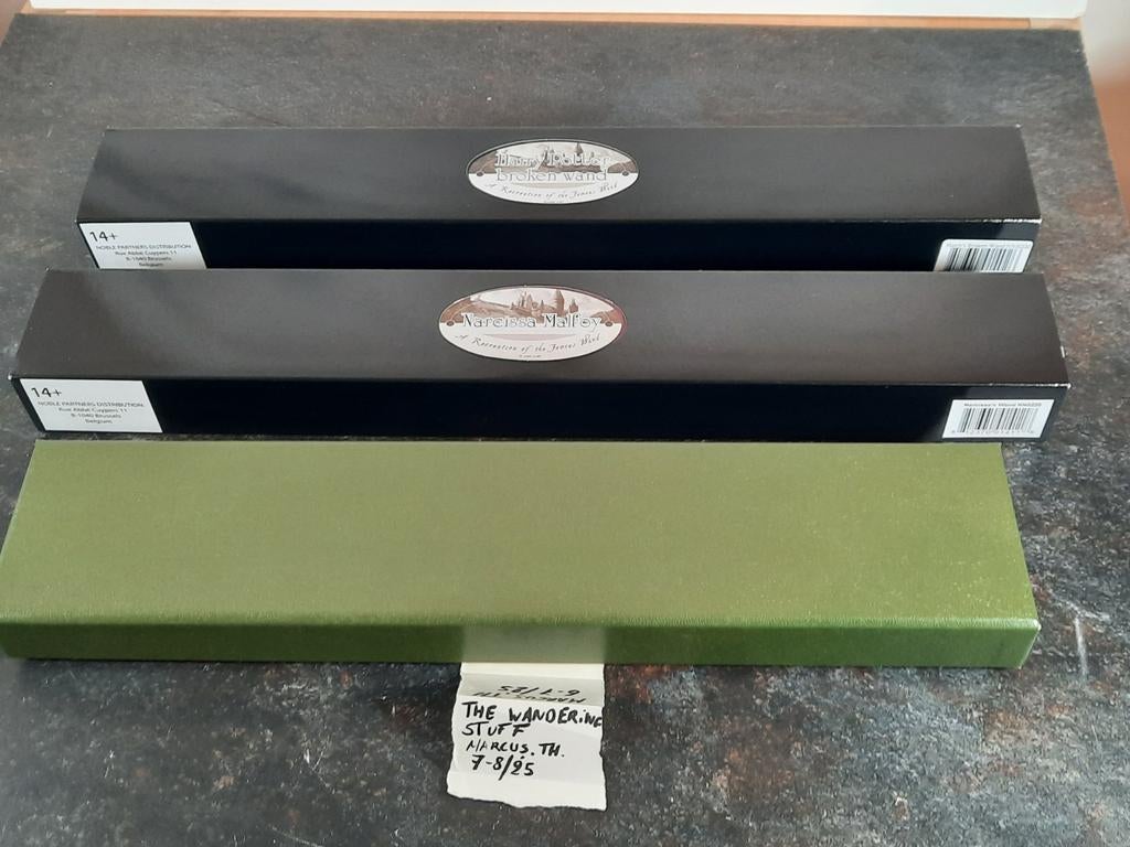3 verschillende toverstokken/wands (the noble collection), The noble collection, Ophalen of Verzenden, Zo goed als nieuw, https://noblecollection.co.uk/contact-us/