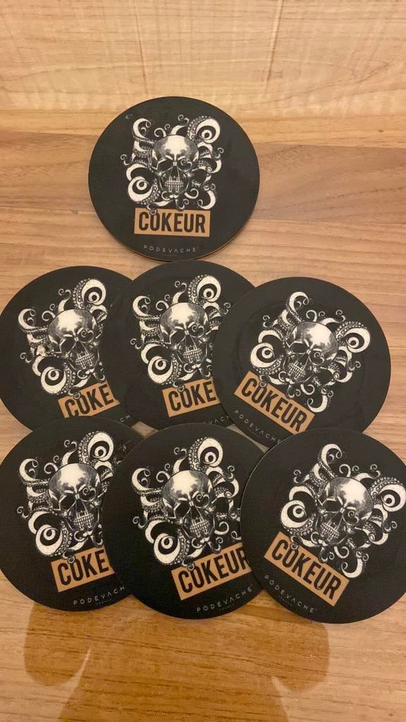 Sous-verres Skull - Cokeur - Podevache, Enlèvement ou Envoi, Neuf, Verre ou Tasse