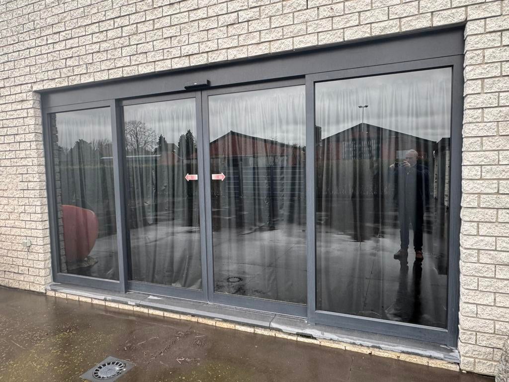 Automatische winkeldeur, Enlèvement, Comme neuf