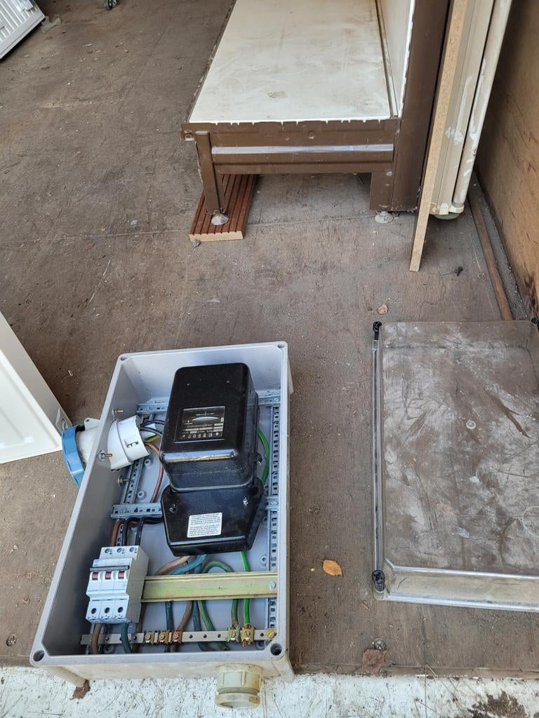 av Tableau électrique 100€ 00478962130, Bricolage & Construction