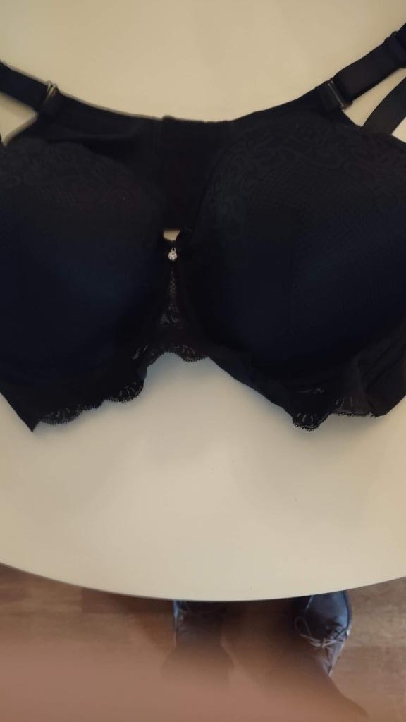 Splinternieuwe Sexy Zwarte Beugel BH met kant 110C Zie Fotos, Kleding | Dames, ANDERE, Ophalen of Verzenden, Zwart, BH