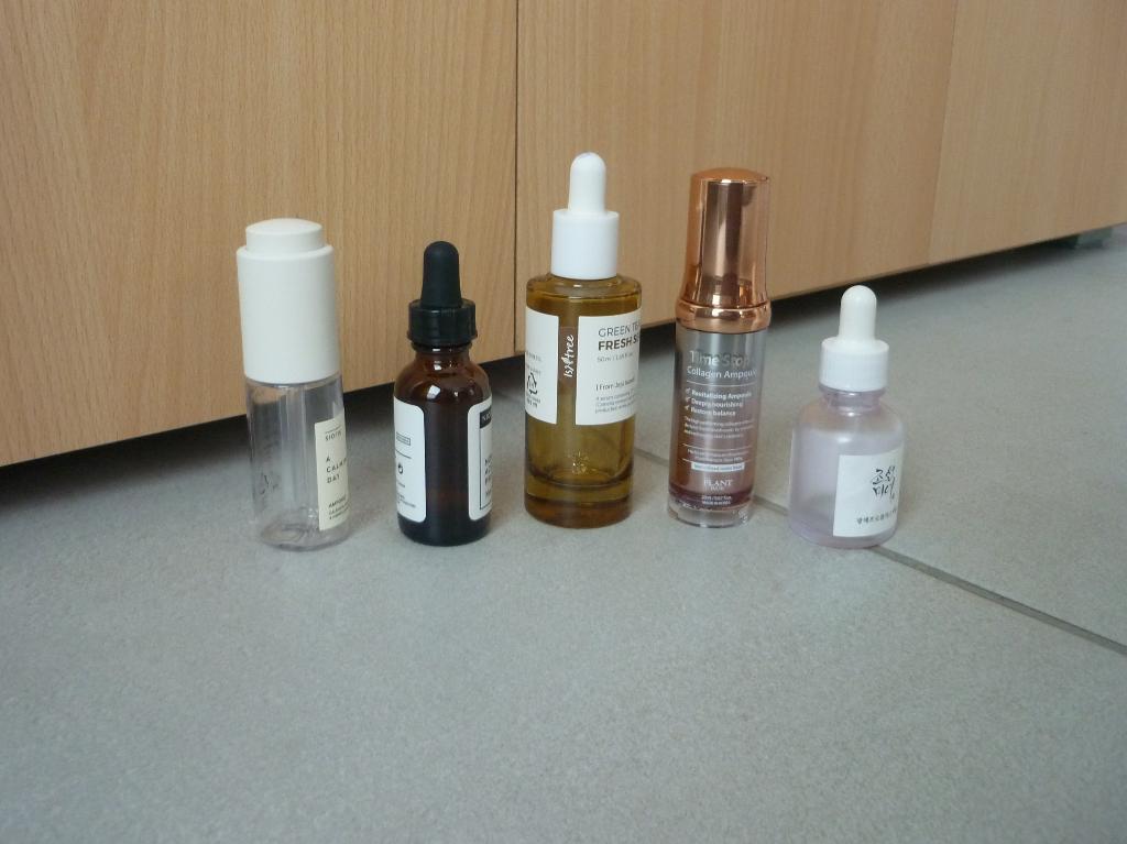 Gratis Lot van druppelflesjes, glas of kunststof, Verzamelen, Ophalen of Verzenden
