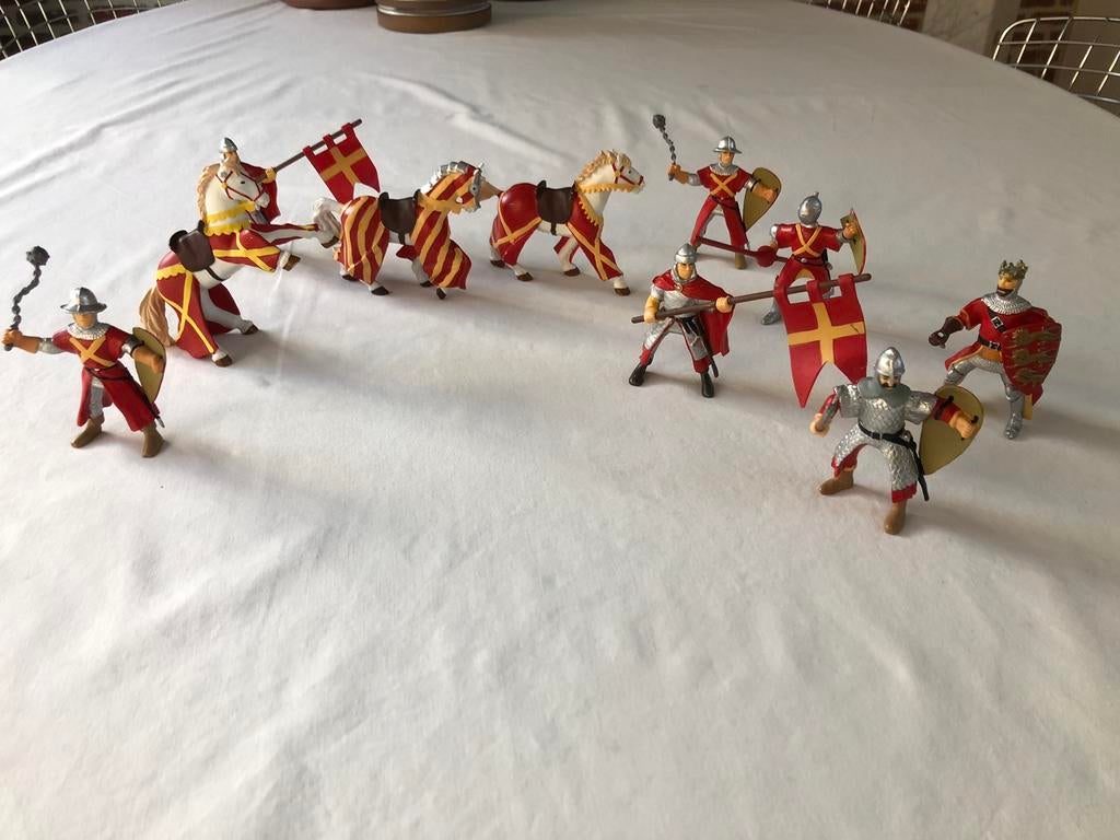 Papo ridders en paarden (rood)