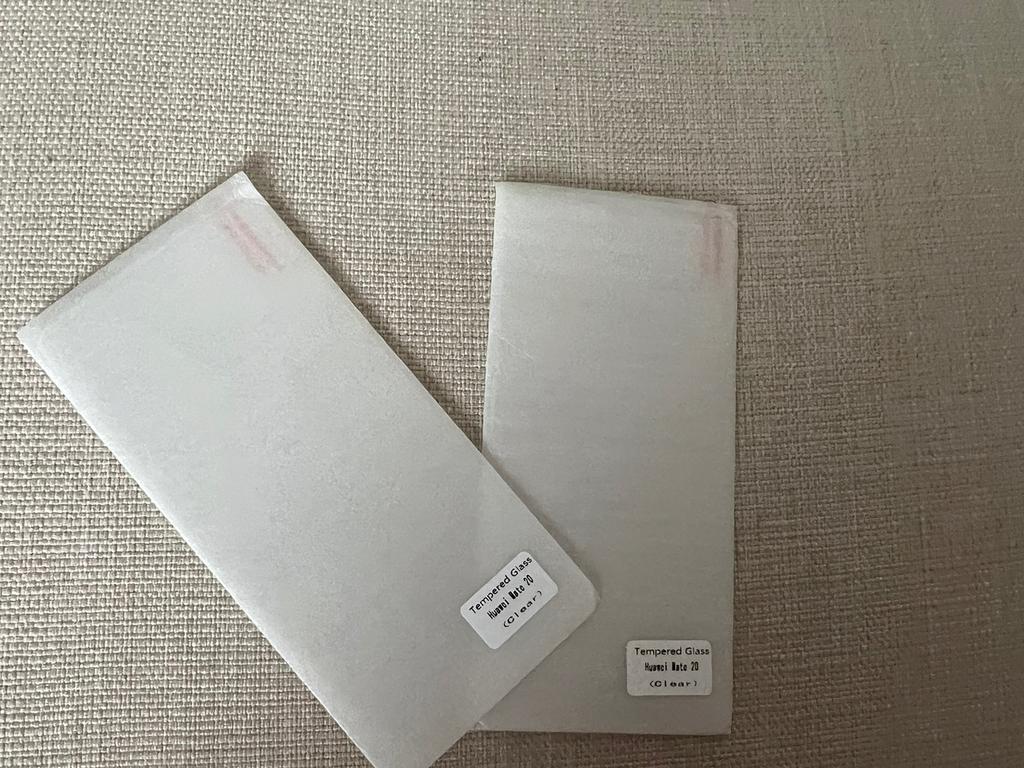 Deux protecteur d’écran pour gsm Huawei mate 20, Enlèvement ou Envoi, Comme neuf