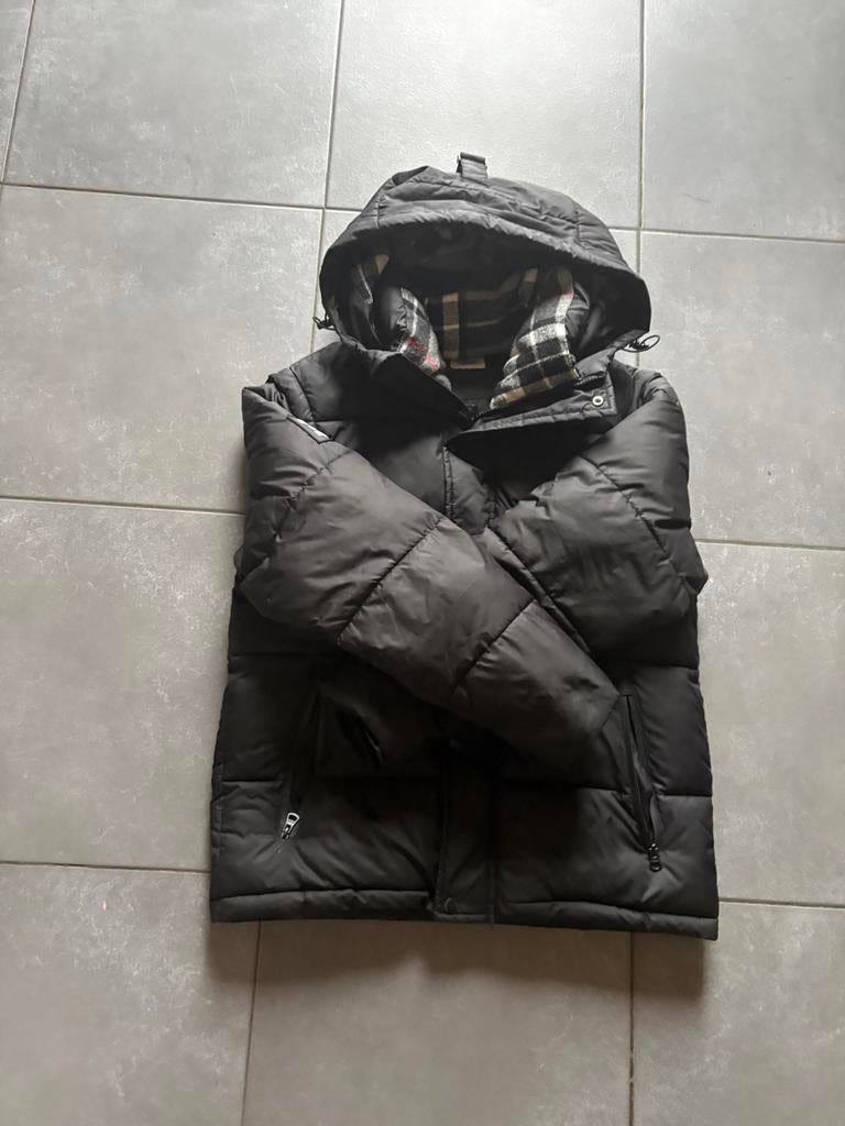 Burberry jas, Ophalen, Zo goed als nieuw, Maat 48/50 (M), Zwart