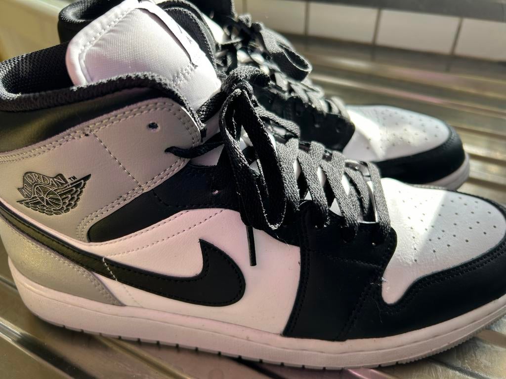 Schoenen, Ophalen, Zo goed als nieuw