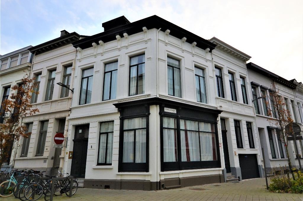 Belle maison étudiante - 5 pièces, Chambre (d'étudiants), Antwerpen, 298 kWh/m²/an, Jusqu'à 200 m²