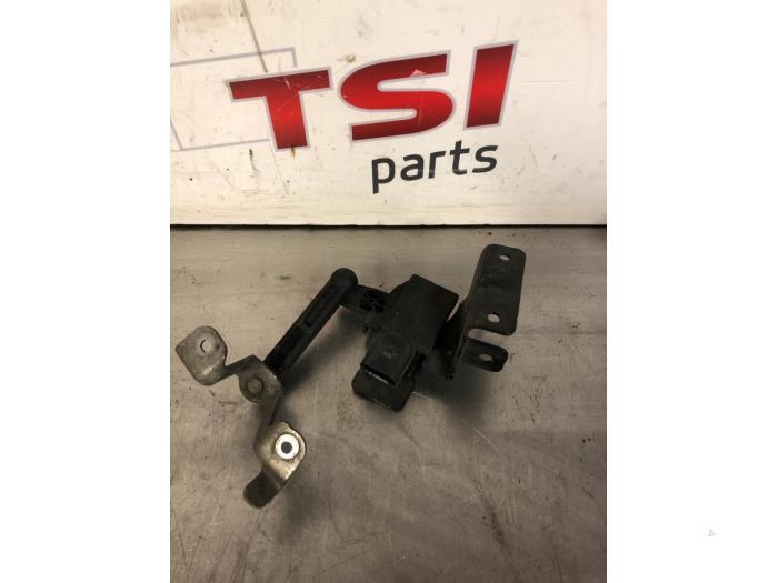 Xenon hoogteregelaar van een Volkswagen Golf, Auto-onderdelen, Verlichting, Volkswagen, Gebruikt, 3 maanden garantie, Ophalen of Verzenden