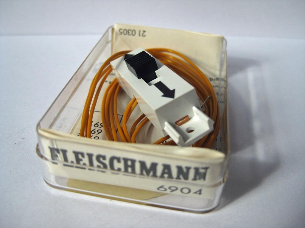 FLEISCHMANN HO 6904 ompoolschakelaar, Ophalen of Verzenden, Nieuw, Fleischmann