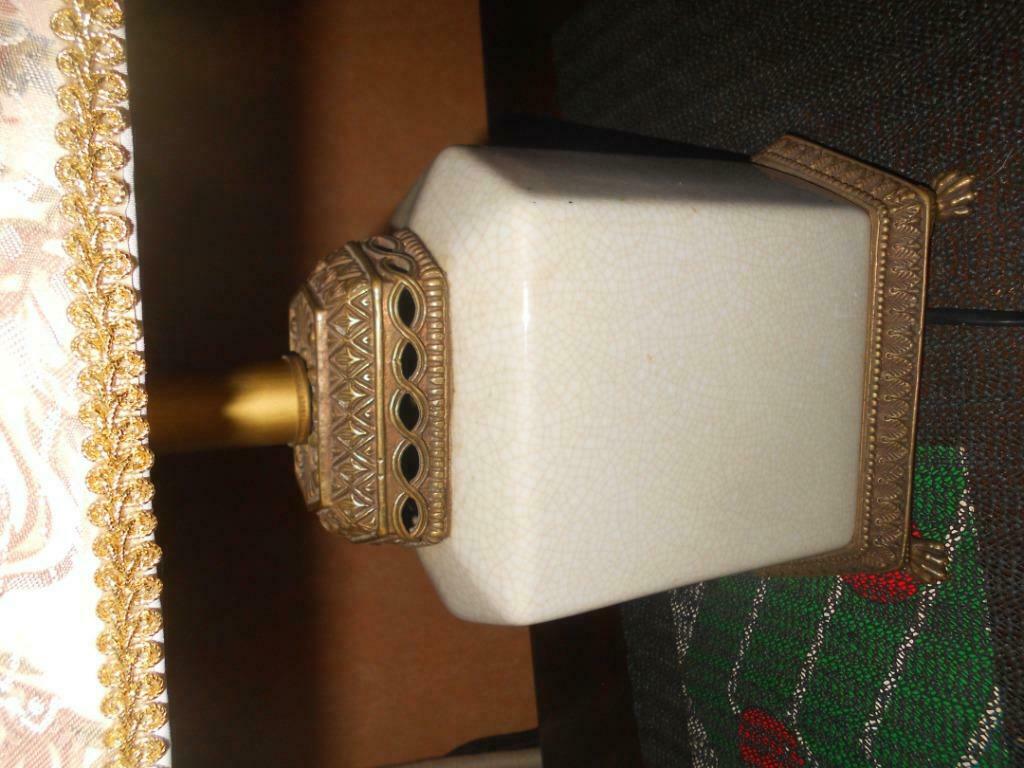 Oude gerestaureerde lamp, Ophalen