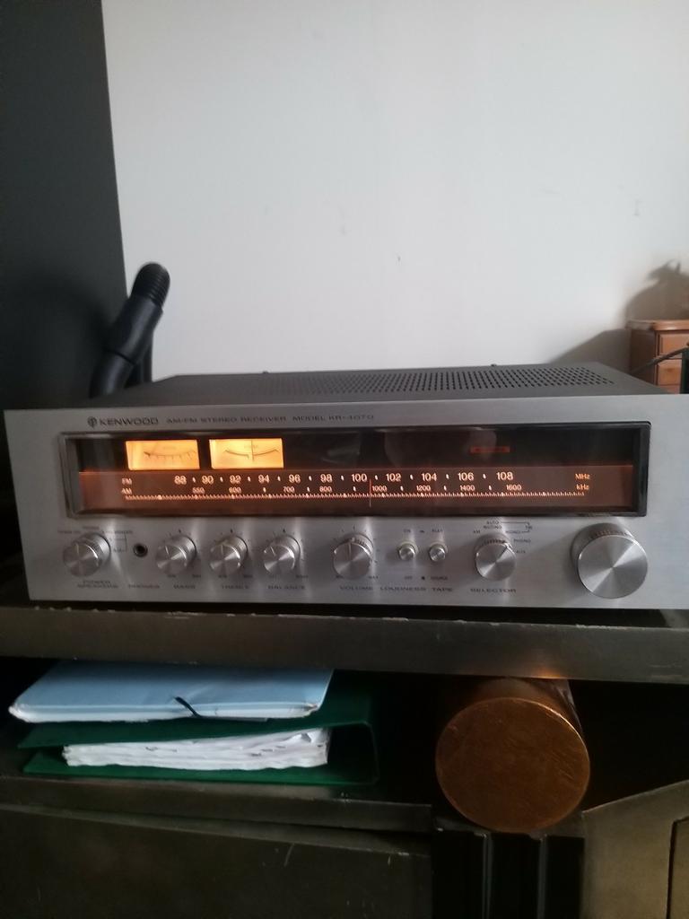 Kenwood AM-FM STEREO RECEIVER MODEL KR-4070, Enlèvement