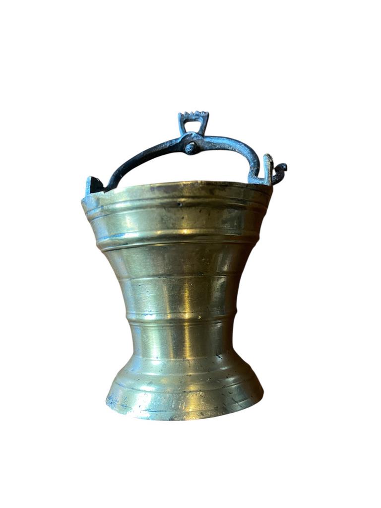 16e eeuwse vergulde bronzen wijwateremmer., Ophalen of Verzenden