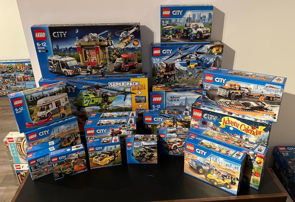 Lego City - 12 Sets NIEUW, Enfants & Bébés, Jouets | Duplo & Lego, Neuf, Lego, Ensemble complet, Enlèvement ou Envoi