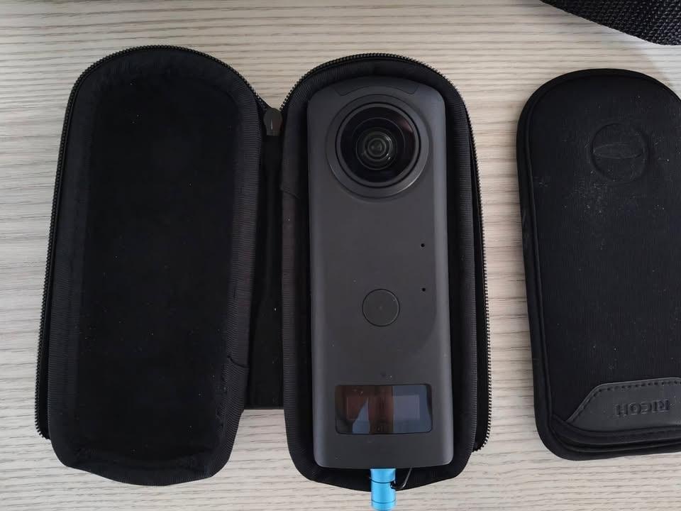 Ricoh Theta Z1 + accessoires, Ophalen, Zo goed als nieuw