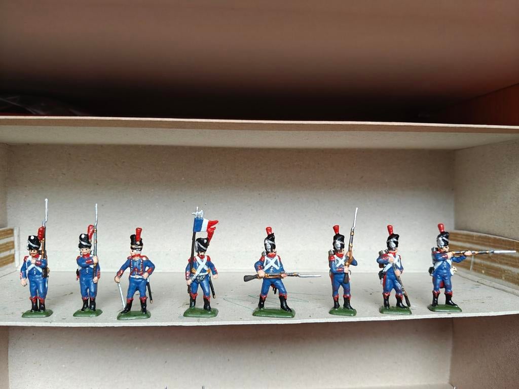 48 geschilderde 28mm soldaatjes Franse Grenadiers Waterloo, Hobby en Vrije tijd, Modelbouw | Figuren en Diorama's, Nieuw, Figuur of Figuren