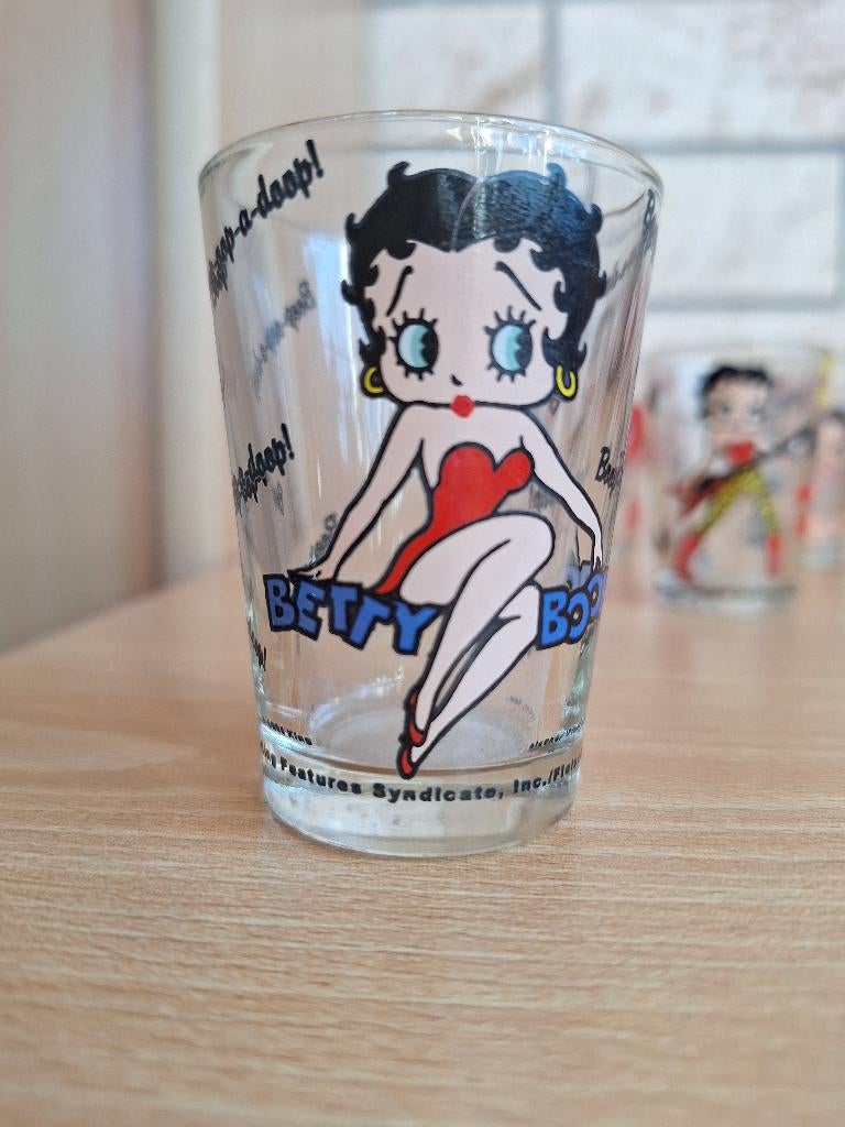 Betty Boop Boop-oop-a-Doop borrelglas 1998, Verzamelen, Ophalen of Verzenden, Nieuw, Mens