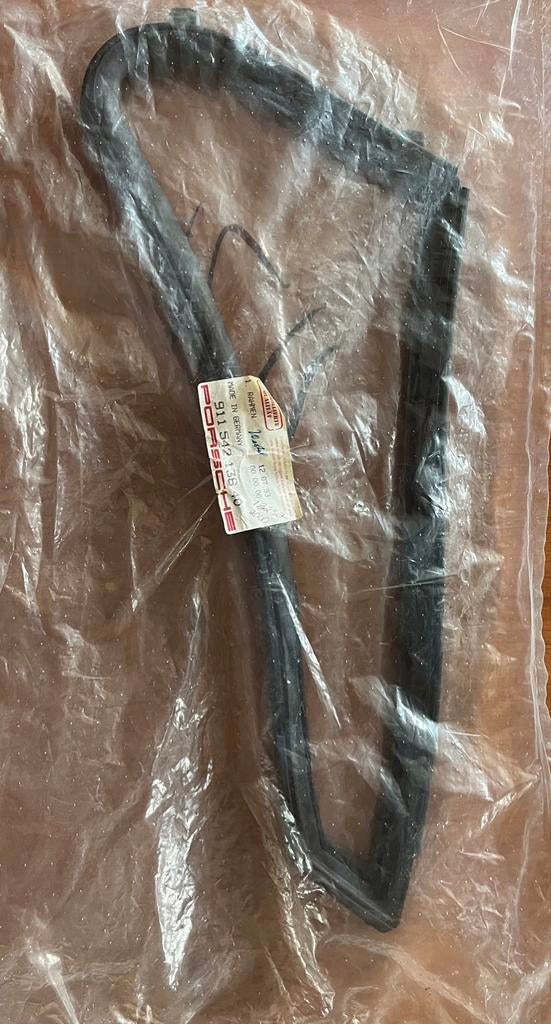 Vitre latérale en caoutchouc NOS Porsche Targa (65-77), Enlèvement ou Envoi, Porsche