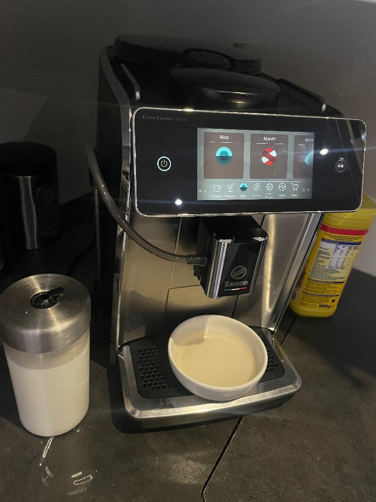 Vol automatische koffie machine, Ophalen, Zo goed als nieuw