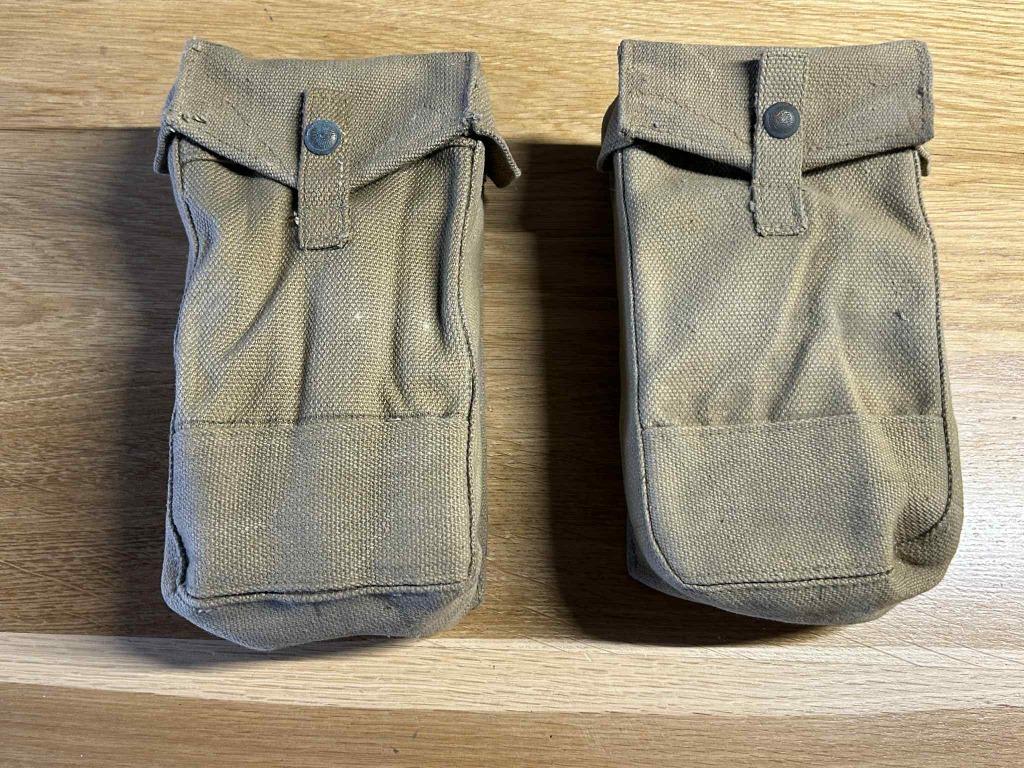 WWII - BREN GUN POUTCHES pour le "BREN GUN GROUP LEADER, Collections, Envoi, Autres, Autres types