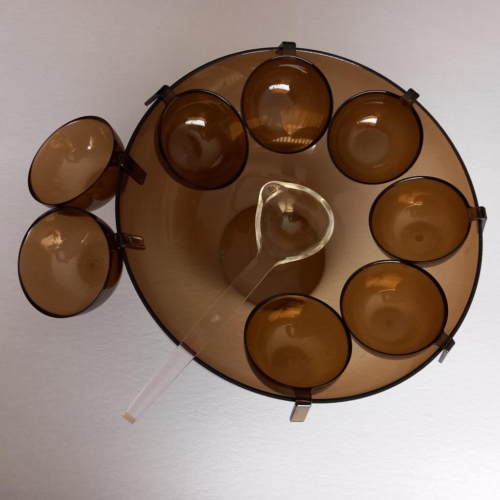 Vintage punch bowl in plexi, met 8 tassen en pollepel., Huis en Inrichting, Keuken | Servies, Ophalen of Verzenden, Gebruikt
