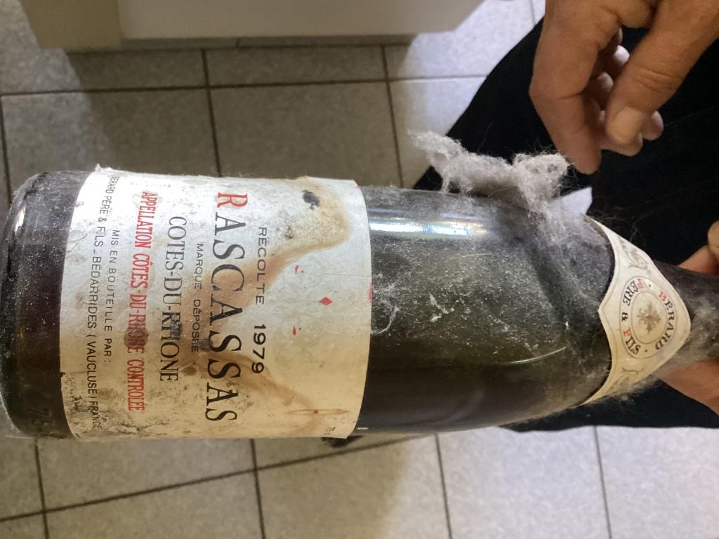 Rode wijn, Rascassas1979, Côtes-du-Rhône, appel.controlée., Enlèvement