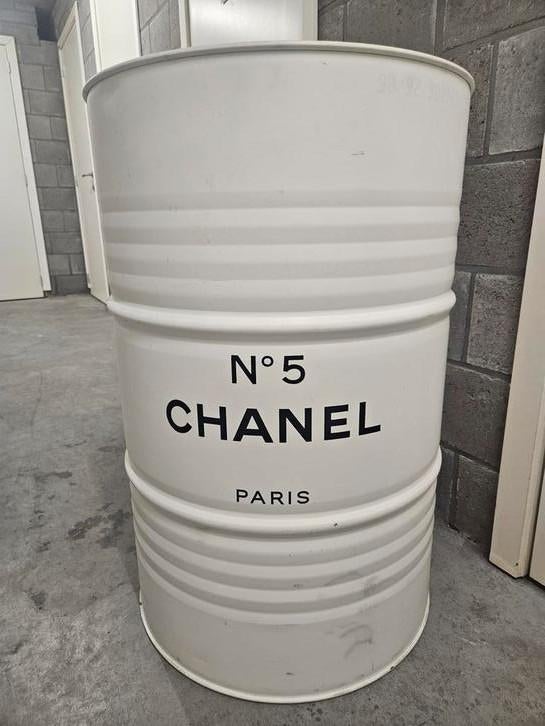 baril decoratif Chanel, Enlèvement, Comme neuf