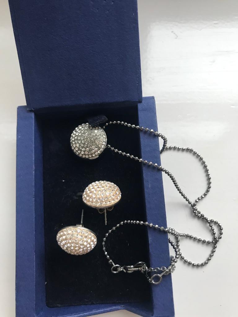 Swarovski setje halsketting pendant en oorbellen 40 EURO !, Enlèvement ou Envoi, Comme neuf, Bijou ou Montre