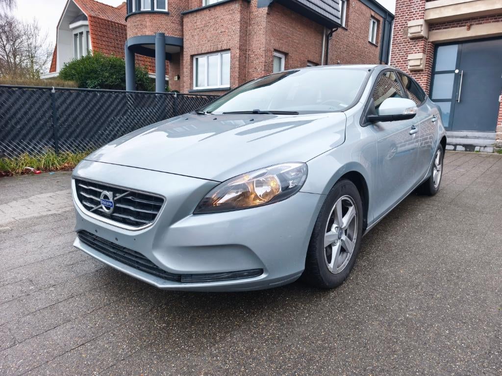 volvo v40, Auto's, Volvo, Voorwielaandrijving, Euro 5, Stof, 4 cilinders