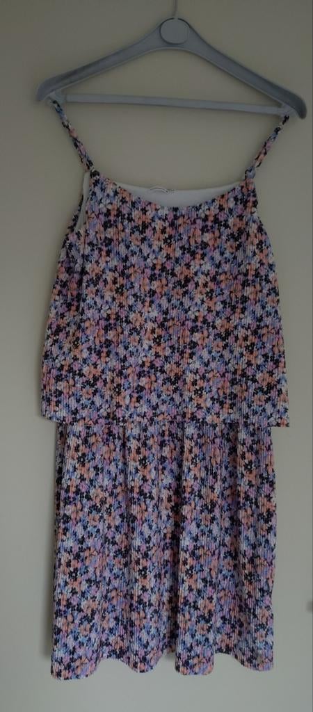 Robe, Enlèvement, Comme neuf