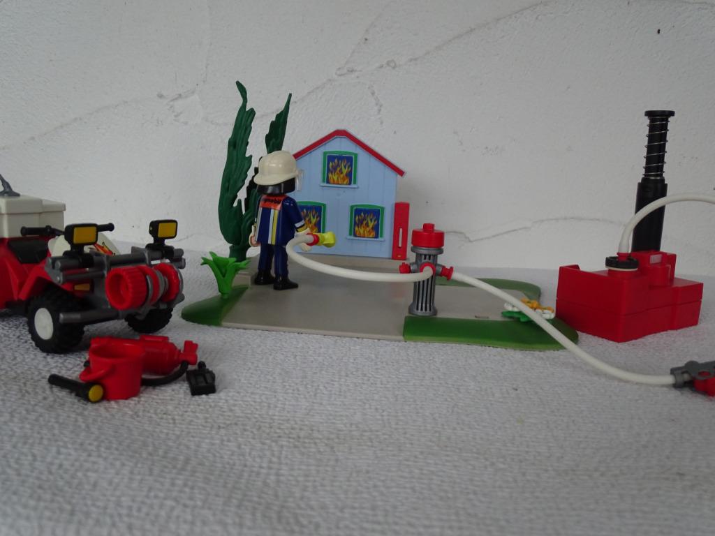 Playmobil brandweer op squad + huisje, Ophalen of Verzenden, Gebruikt, Complete set