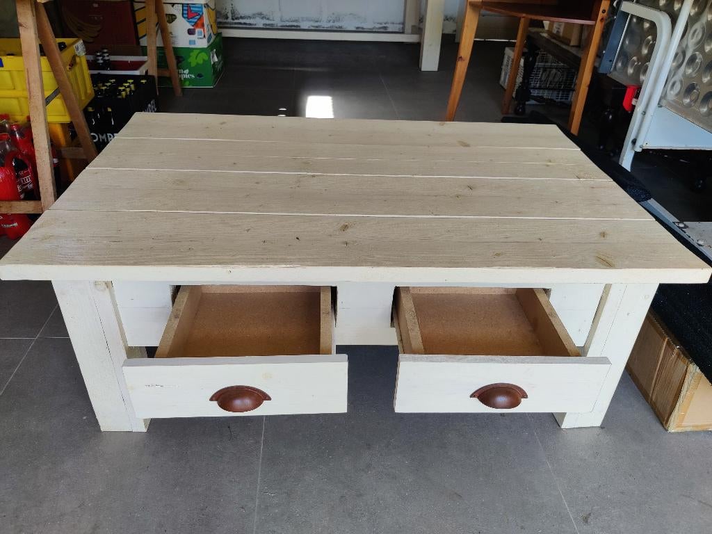 Eettafel + salontafel + kastje in steigerhout, Ophalen, Zo goed als nieuw