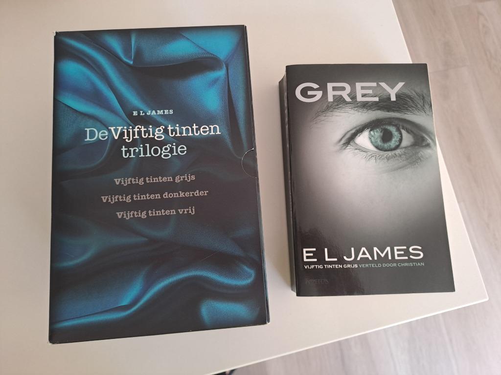 Fifty shades of Grey & Grey, Ophalen, Gelezen, E.L. James