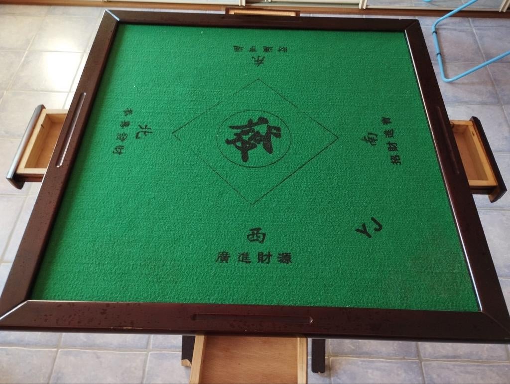Table Mahjong, jouer aux cartes ou faire des puzzles, Antiquités & Art