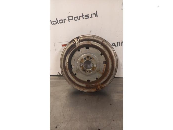 Volant moteur d'un Volkswagen Touran, Volkswagen, -, 3 mois de garantie, Utilisé