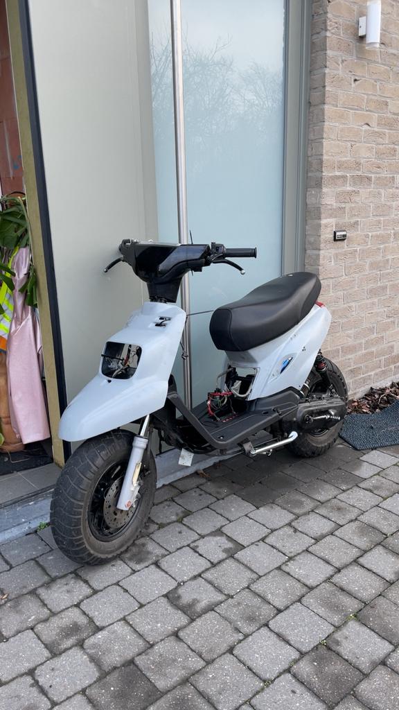 Mbk booster, Ophalen, Zo goed als nieuw