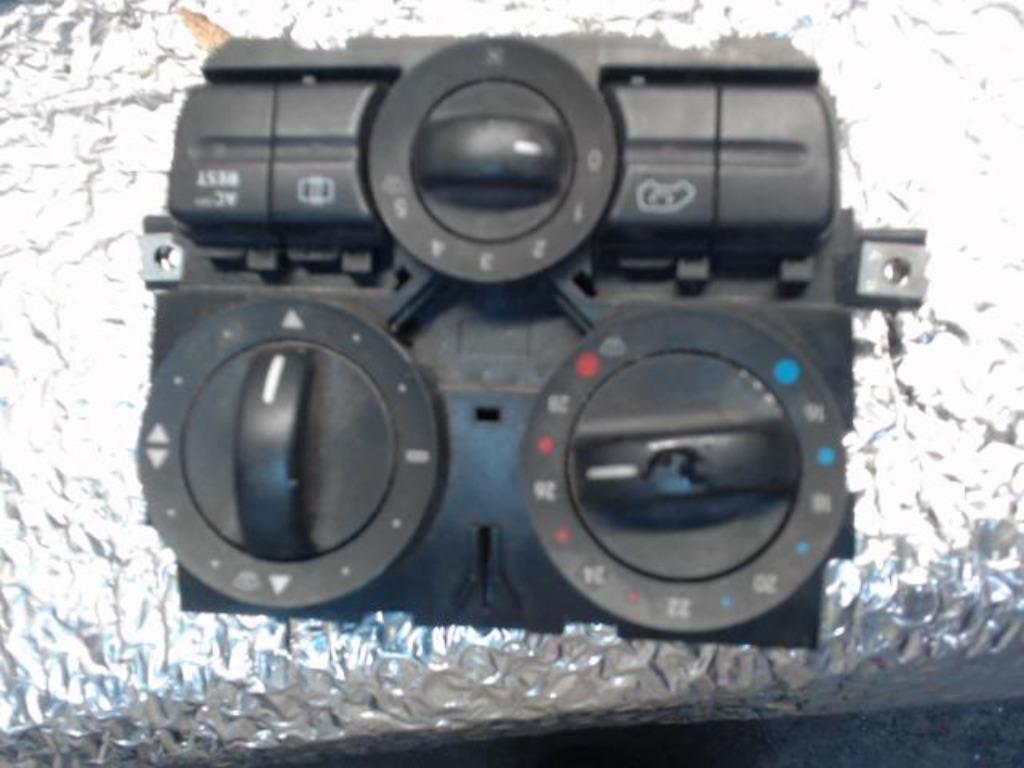 Commande de chauffage Mercedes Vito 2003-2010 LP/14491, Autos : Pièces & Accessoires, Habitacle & Garnissage, Enlèvement, Utilisé