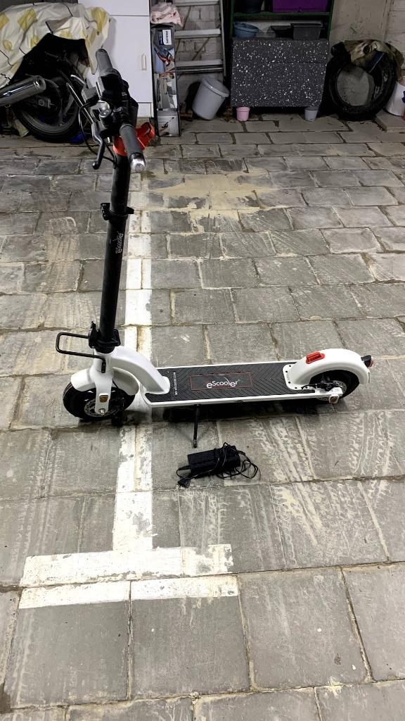 E-Scooter, Enlèvement, Comme neuf, Step électrique (E-scooter), DECATHLON