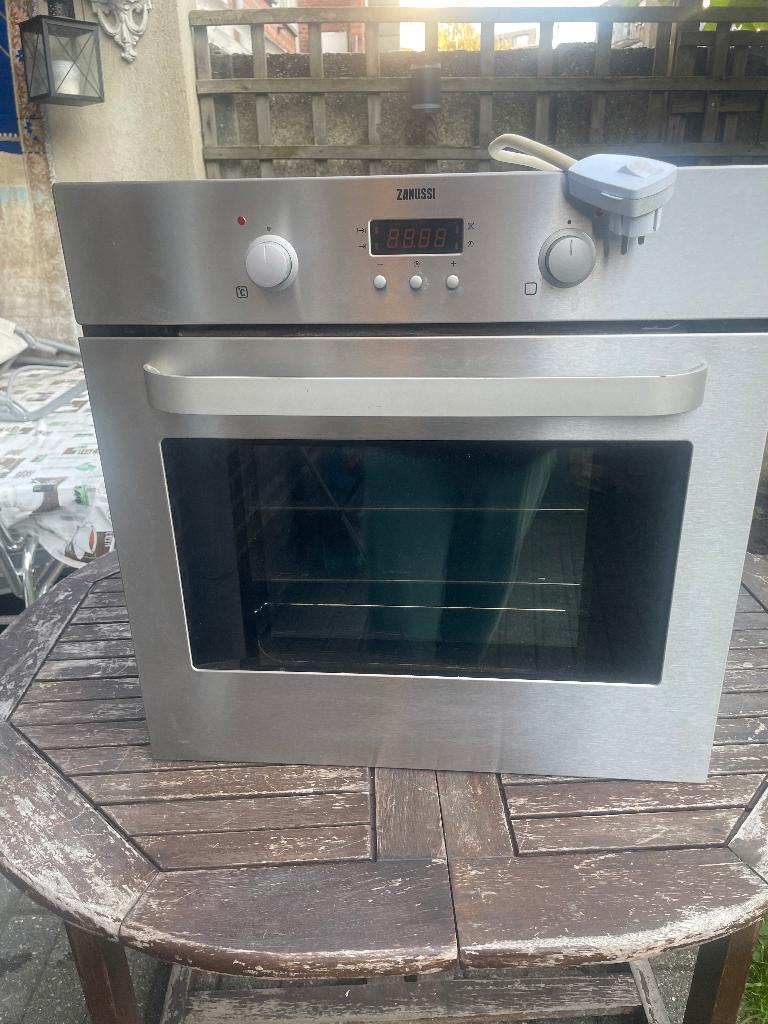 Zanussi inbouwoven, Electroménager, Fours, Utilisé, Encastré, Enlèvement